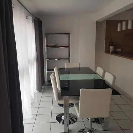 Apartment Arcaim, Climatise 90m2, 4 Chambres, A 200m De La Argeles-sur-Mer